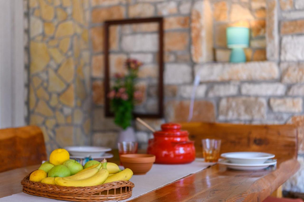 Rustic Istrian House Varesco Krnica Kültér fotó
