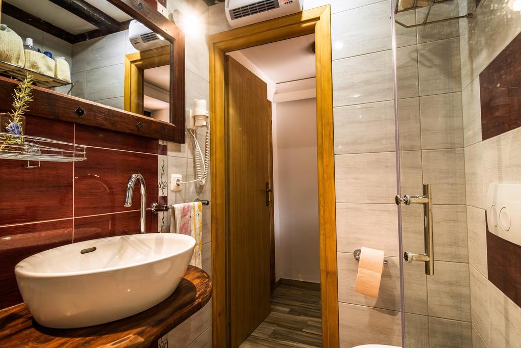 Rustic Istrian House Varesco Krnica Kültér fotó