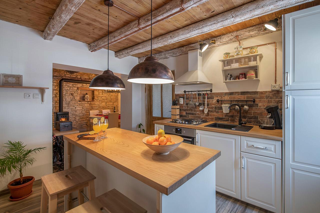 Rustic Istrian House Varesco Krnica Kültér fotó